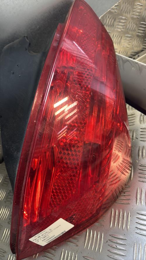 Feu arriere principal droit (feux) PEUGEOT 308 1 PHASE 1 Essence - Image 1