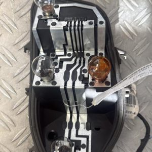 Platine feu arriere gauche RENAULT CLIO 3 PHASE 1 Diesel - Image 1