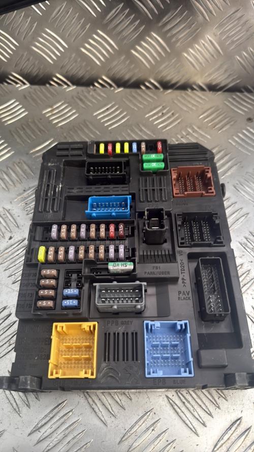 Boitier BSI CITROEN C3 AIRCROSS PHASE 1 Diesel - Image 3