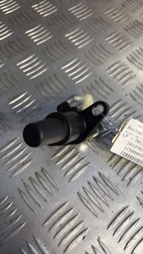 Bouton de coffre PEUGEOT 108 Essence - Image 3