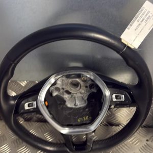 Volant VOLKSWAGEN GOLF 7 PHASE 2 Diesel - Image 1