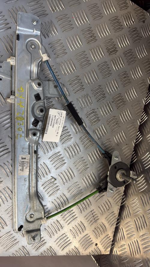 Leve vitre mecanique arriere gauche PEUGEOT 208 1 PHASE 2 Diesel - Image 2