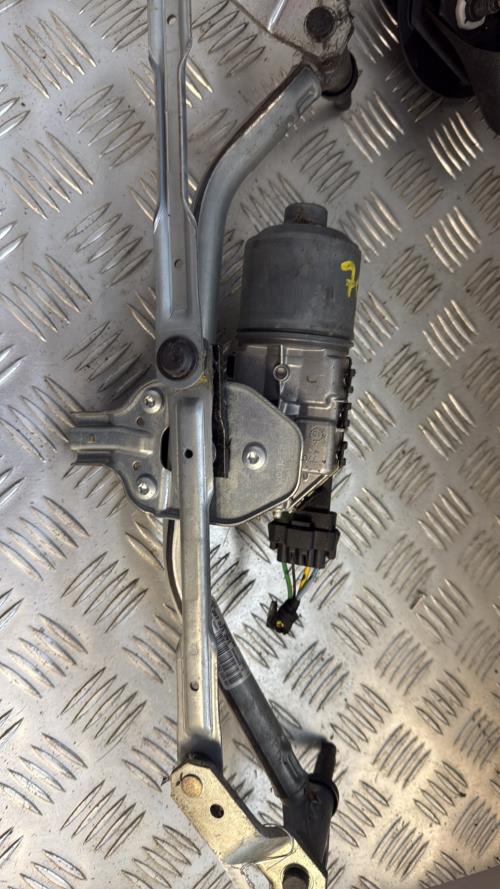 Moteur essuie glace avant PEUGEOT 208 1 PHASE 2 Diesel - Image 1