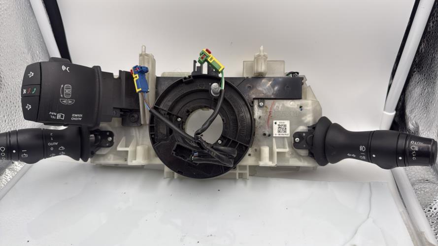 Com (Bloc Contacteur Tournant+Commodo Essuie Glace+Commodo Phare) RENAULT MEGANE 3 PHASE 1 Diesel - Image 1