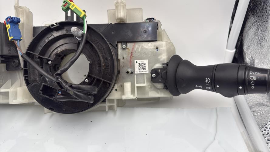 Com (Bloc Contacteur Tournant+Commodo Essuie Glace+Commodo Phare) RENAULT MEGANE 3 PHASE 1 Diesel - Image 5