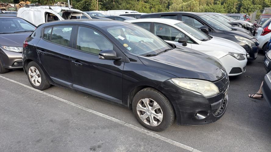 Com (Bloc Contacteur Tournant+Commodo Essuie Glace+Commodo Phare) RENAULT MEGANE 3 PHASE 1 Diesel - Image 7
