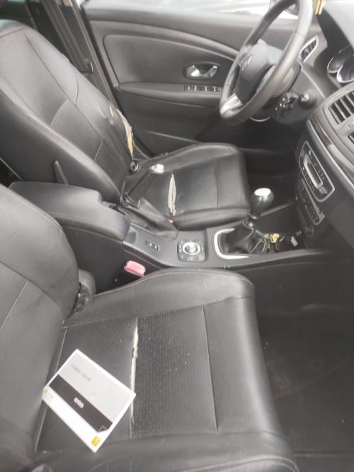 Com (Bloc Contacteur Tournant+Commodo Essuie Glace+Commodo Phare) RENAULT MEGANE 3 PHASE 1 BREAK Diesel - Image 8