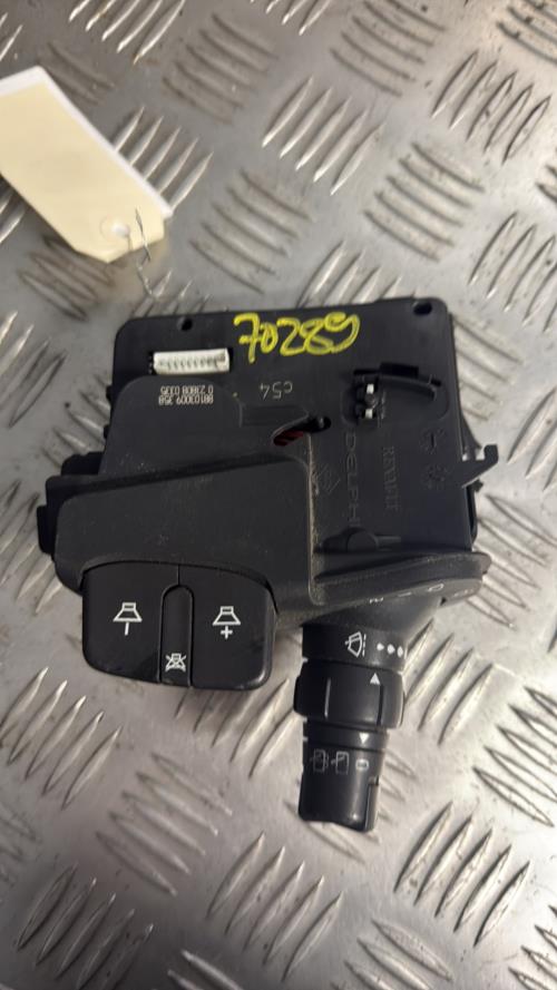 Commodo d'essuie glaces RENAULT CLIO 3 PHASE 1 BREAK Diesel - Image 1