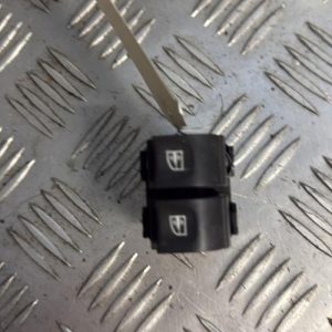 Interrupteur de leve vitre avant gauche RENAULT CAPTUR 1 PHASE 1 Essence - Image 1