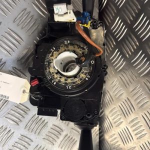 Com (Bloc Contacteur Tournant+Commodo Essuie Glace+Commodo Phare) PEUGEOT 208 1 PHASE 2 Essence - Image 1