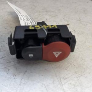 Bouton de warning RENAULT CLIO 3 PHASE 1 Essence - Image 1