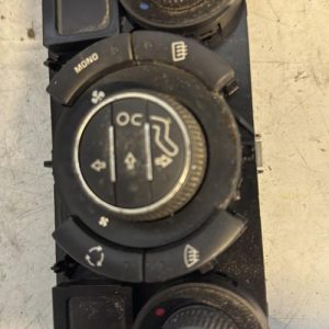 Commande chauffage PEUGEOT 308 1 SW PHASE 1 BREAK Diesel - Image 1