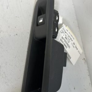 Interrupteur de leve vitre arriere gauche PEUGEOT 308 2 PHASE 1 Diesel - Image 1