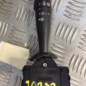 Commodo d'essuie glaces DACIA DUSTER 1 PHASE 2 Essence - Image 1