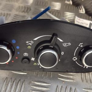 Commande chauffage DACIA DUSTER 1 PHASE 2 Essence - Image 1