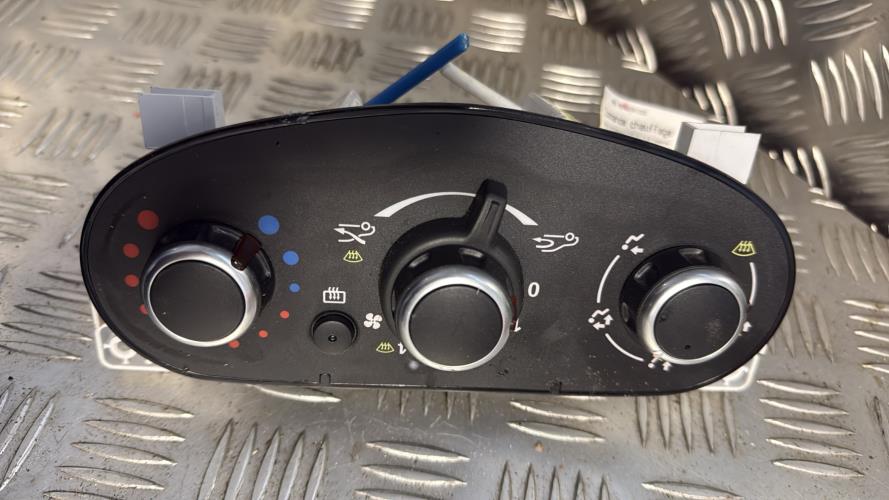 Commande chauffage DACIA DUSTER 1 PHASE 2 Essence - Image 1