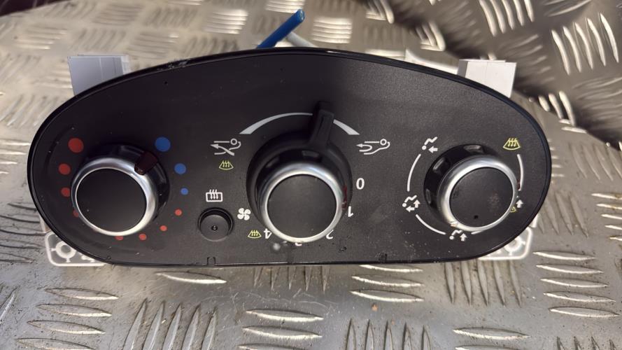 Commande chauffage DACIA DUSTER 1 PHASE 2 Essence - Image 2