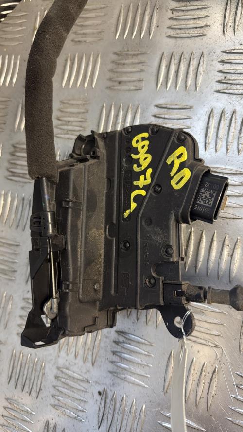 Serrure arriere droit RENAULT CLIO 4 PHASE 1 Diesel - Image 1