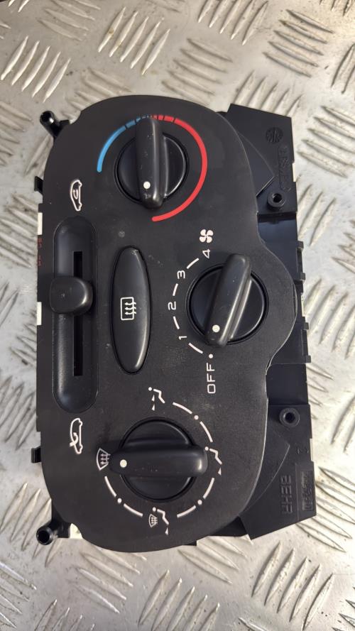 Commande chauffage PEUGEOT 206 PHASE 1 Essence - Image 2