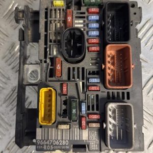 Boitier servitude moteur (BSM) PEUGEOT 308 1 PHASE 1 Diesel - Image 1