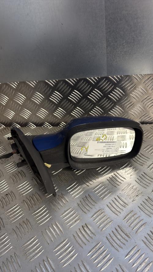 Retroviseur droit RENAULT CLIO 3 PHASE 1 BREAK Diesel - Image 1