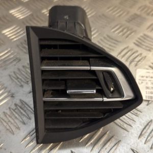 Aerateur tableau de bord PEUGEOT 308 2 SW PHASE 1 BREAK Diesel - Image 1