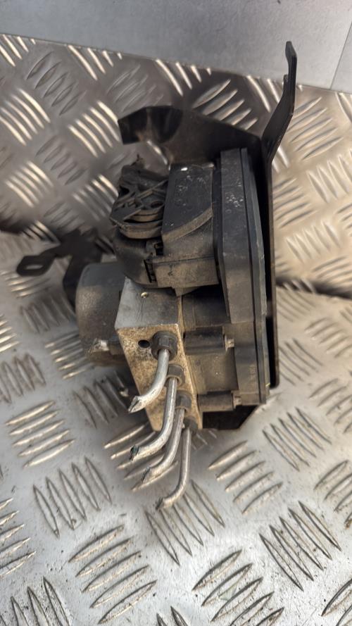 Bloc ABS (freins anti-blocage) RENAULT CAPTUR 1 PHASE 1 Essence - Image 1