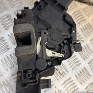 Serrure avant droit FORD MONDEO 3 PHASE 1 Diesel - Image 1