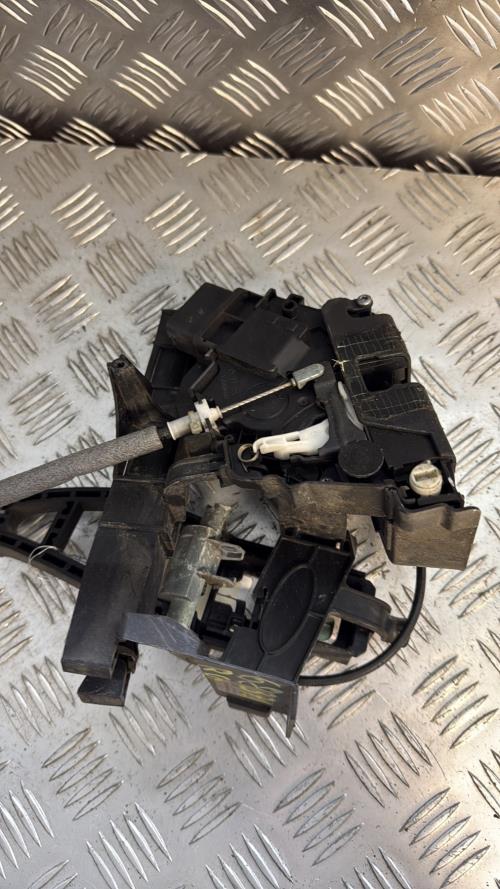 Serrure arriere gauche FORD MONDEO 3 PHASE 1 Diesel - Image 3