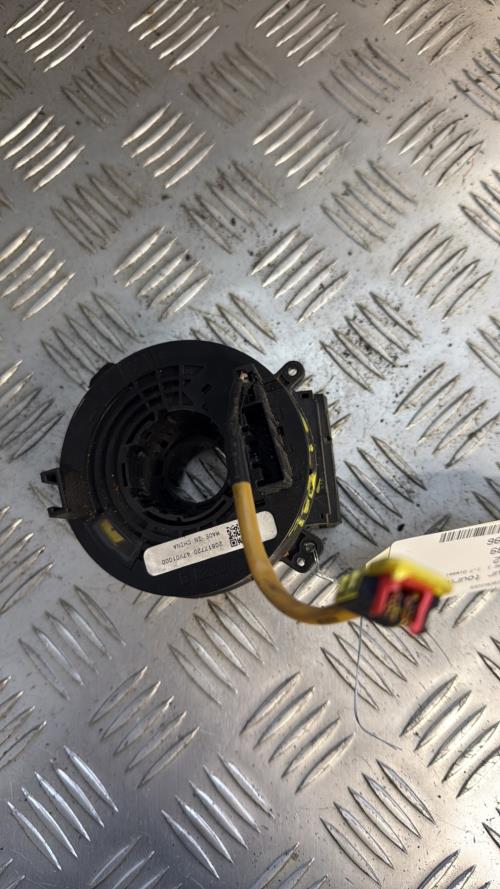 Contacteur tournant OPEL MERIVA B PHASE 1 Diesel - Image 1