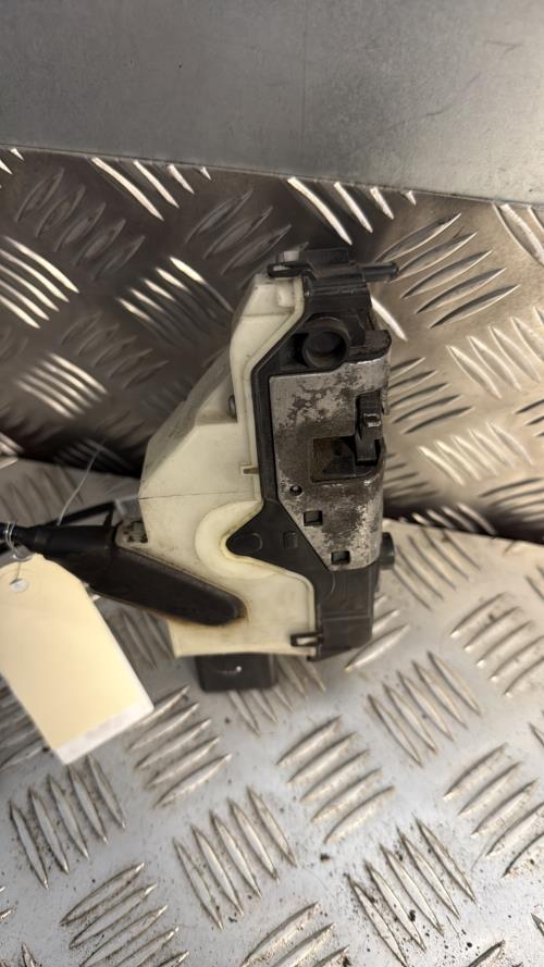 Serrure avant droit PEUGEOT 208 1 PHASE 2 Diesel - Image 3