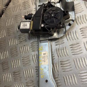 Leve vitre electrique avant droit PEUGEOT 208 1 PHASE 2 Diesel - Image 1