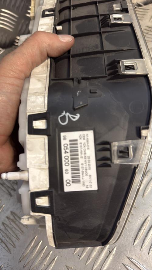 Compteur PEUGEOT 208 1 PHASE 1 Diesel - Image 3