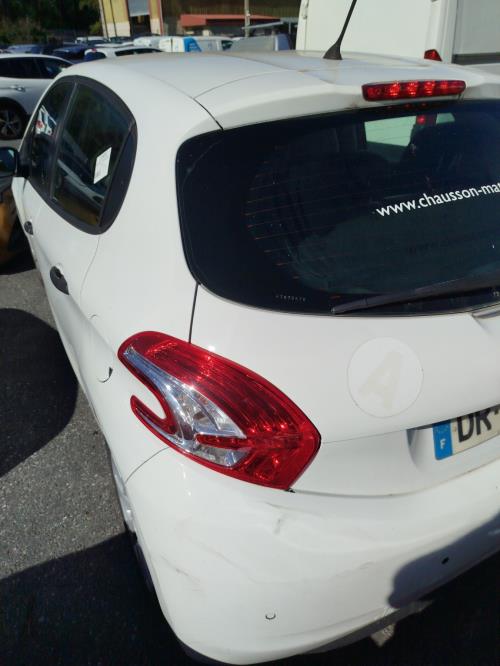 Compteur PEUGEOT 208 1 PHASE 1 Diesel - Image 9