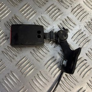 Attache ceinture arriere gauche PEUGEOT 308 2 SW PHASE 1 BREAK Diesel - Image 1