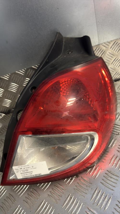Feu arriere principal droit (feux) RENAULT CLIO 3 PHASE 1 Diesel - Image 1