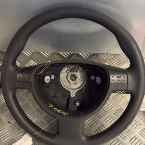 Volant OPEL CORSA C PHASE 1 Essence - Image 1