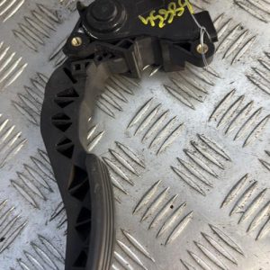 Pedale d'accelerateur RENAULT MEGANE 3 PHASE 1 COUPE Diesel - Image 1