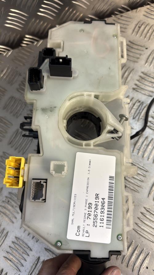 Com (Bloc Contacteur Tournant+Commodo Essuie Glace+Commodo Phare) RENAULT MEGANE 3 PHASE 1 Diesel - Image 3