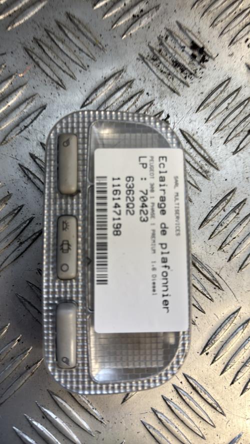 Eclairage de plafonnier PEUGEOT 308 1 PHASE 1 Diesel - Image 1