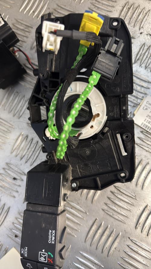 Contacteur tournant DACIA SANDERO 2 PHASE 2 Essence - Image 1