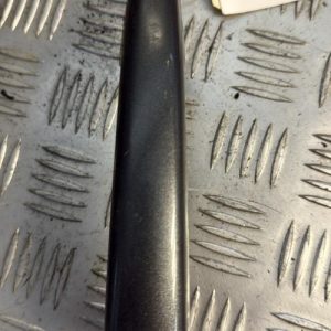 Poignee porte avant gauche PEUGEOT 308 1 PHASE 1 Diesel - Image 1