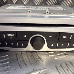 Autoradio d'origine RENAULT MEGANE 3 PHASE 1 Diesel - Image 1