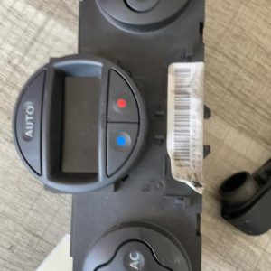 Commande chauffage RENAULT MODUS PHASE 2 Diesel - Image 1