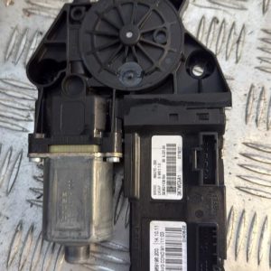 Moteur leve vitre avant gauche RENAULT MEGANE 3 PHASE 1 Diesel - Image 1