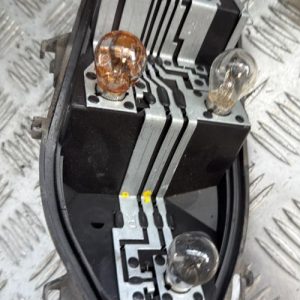 Platine feu arriere droit RENAULT CLIO 3 PHASE 1 Diesel - Image 1