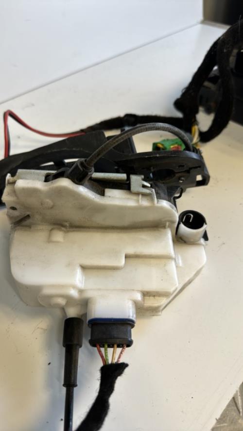 Serrure avant droit CITROEN C3 1 PHASE 1 Diesel - Image 1