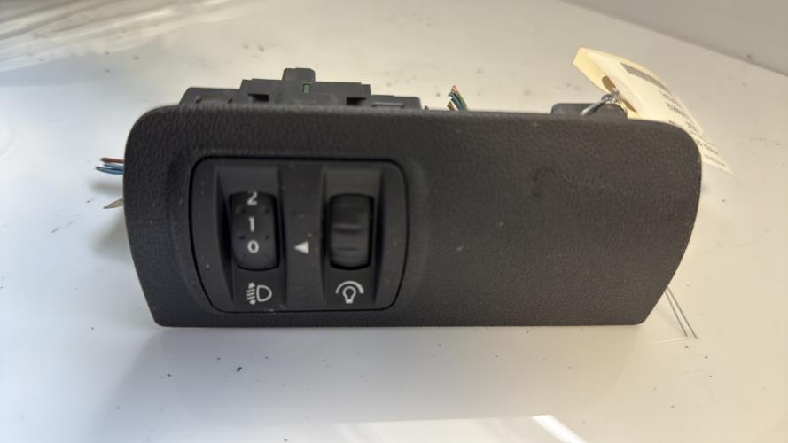 Commande de reglage hauteur de phare RENAULT MEGANE 3 PHASE 1 Diesel - Image 1