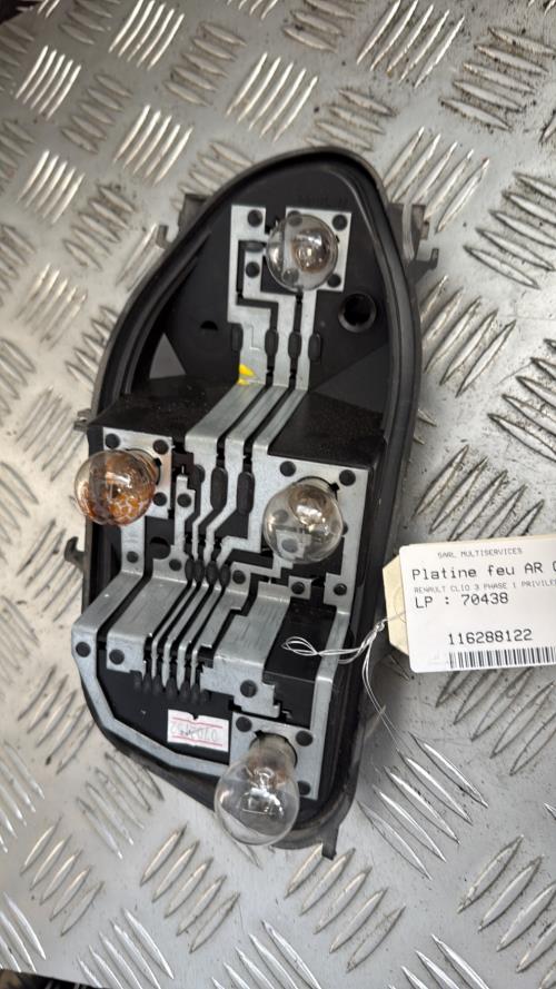 Platine feu arriere gauche RENAULT CLIO 3 PHASE 1 Diesel - Image 1
