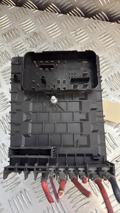 Porte fusible VOLKSWAGEN GOLF 6 Diesel - Image 3